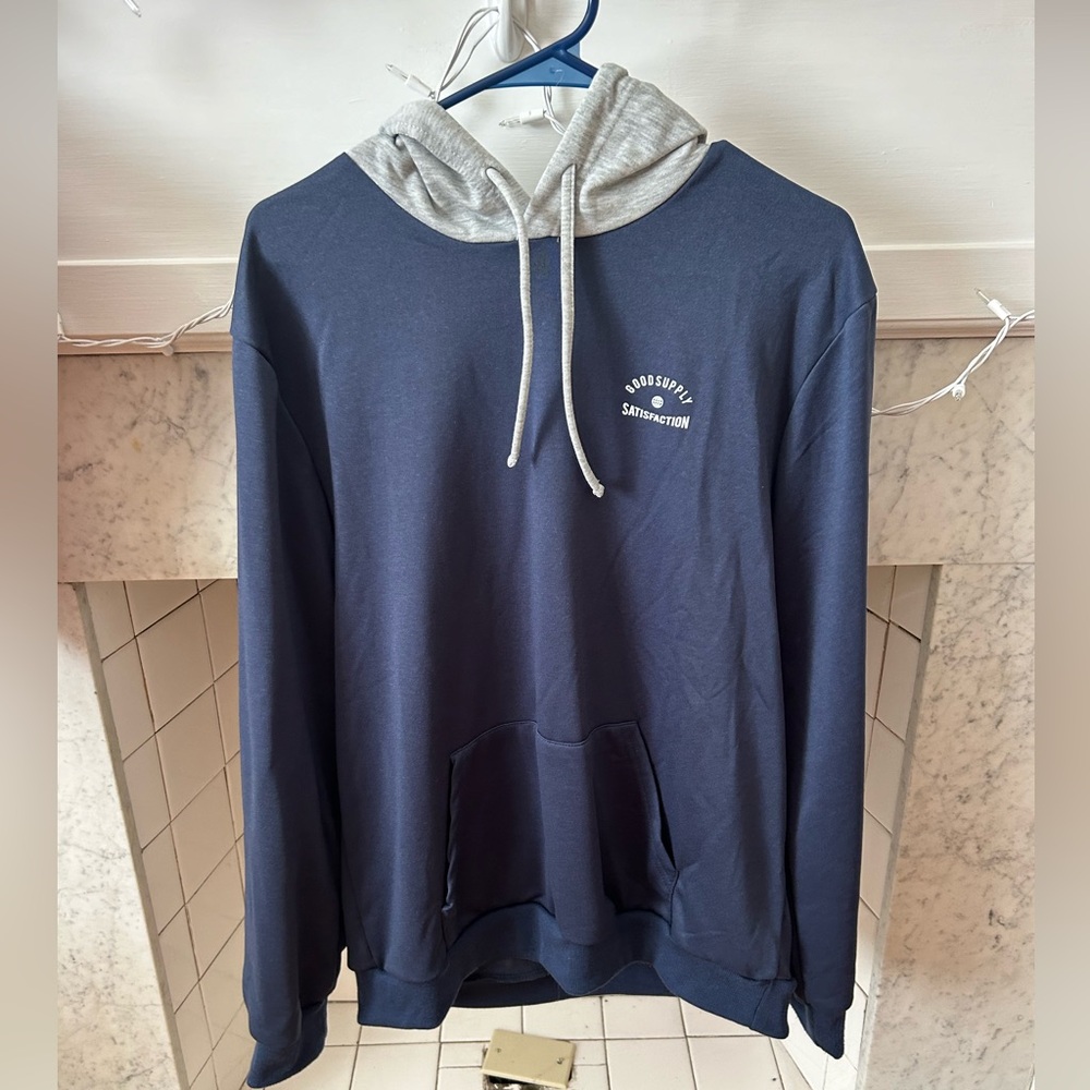 Navy hoodie, good supply satisfaction, size L